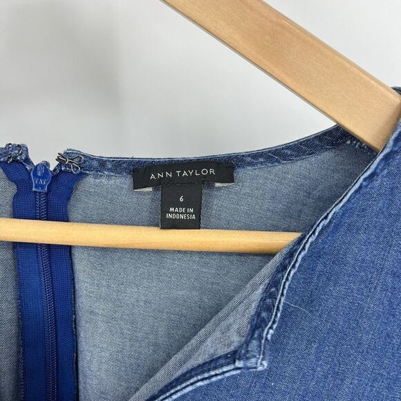 Ann Taylor Dress Size 6 Womens Blue Bell Sleeve Chambray Denim Shift Stretch - Picture 5 of 9